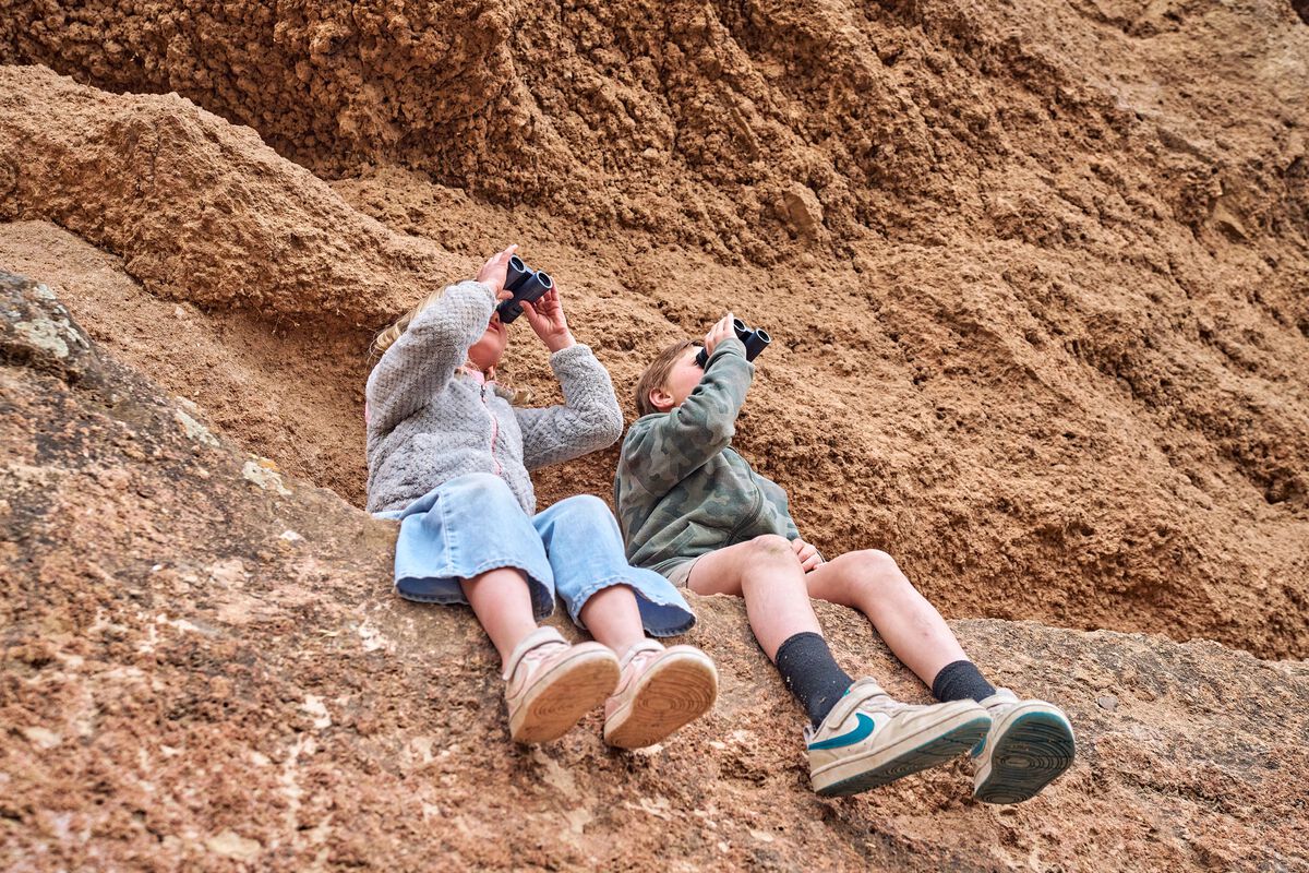 幸运在线168官方飞艇结果体彩查询历史 预测最新结果记录Binoculars